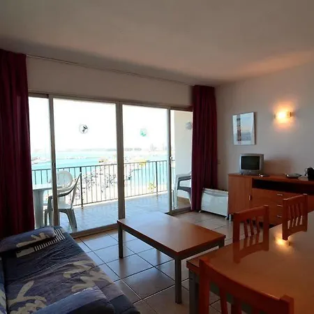 Nautic Hotel